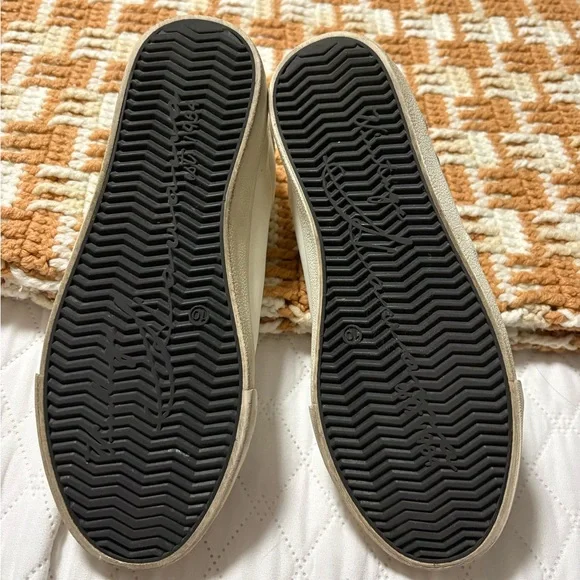 Vintage Havana White and Gray Women's Sneakers - Picture 6 of 7